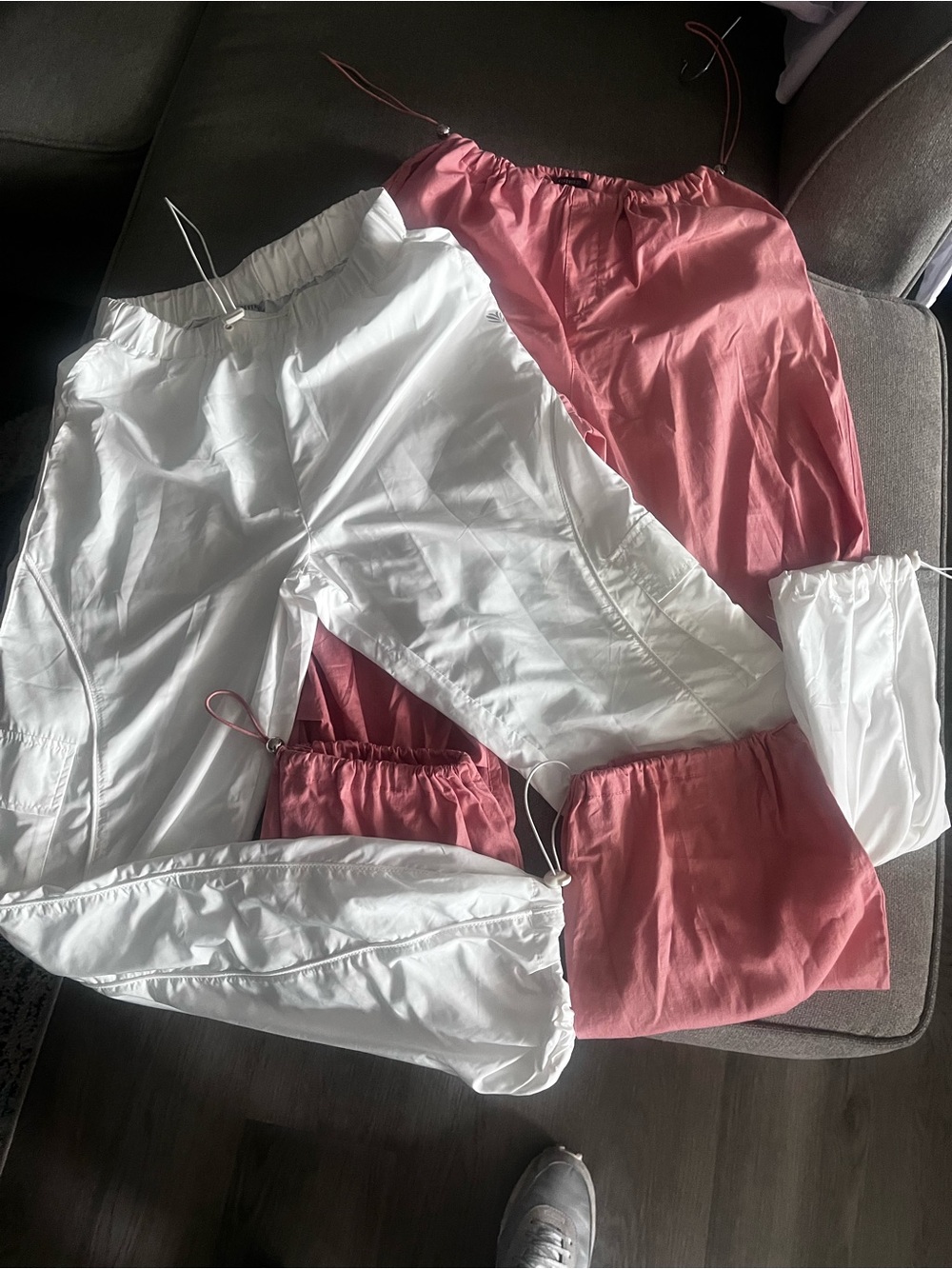 Forever 21 NWOT Windbreaker Pants - White and Rose With Toggle Waist and Ankles